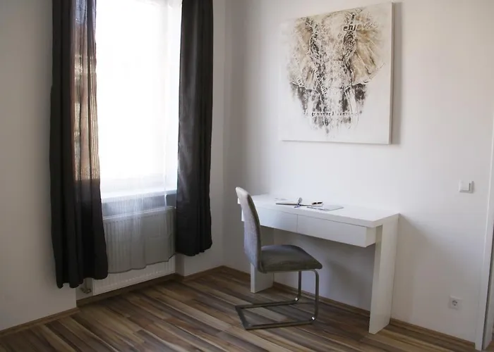 Huglgasse Apartamento *